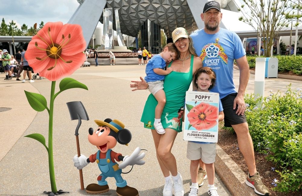 Image: A family enjoying EPCOT