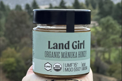 Land Girl Land Girl