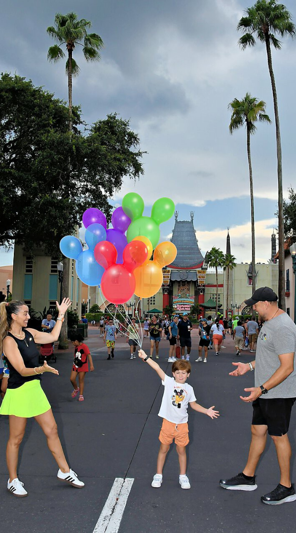 Image: A family photo at Disney Hollywood Studios