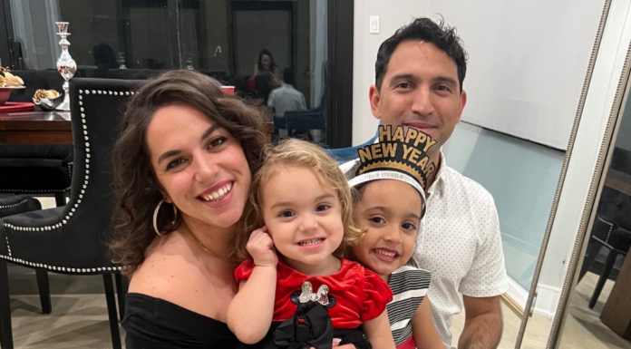Miami Mom Collective Welcomes MIA Mom Luana Peixoto Image: Luana and her family