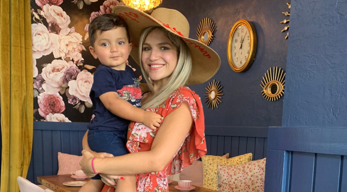 Brunch in Miami: 4 of Our Favorite Local Spots Image: Bella and her son at a local restaurant