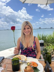 Image: Bella enjoying brunch at Amara at Paraiso in Edgewater