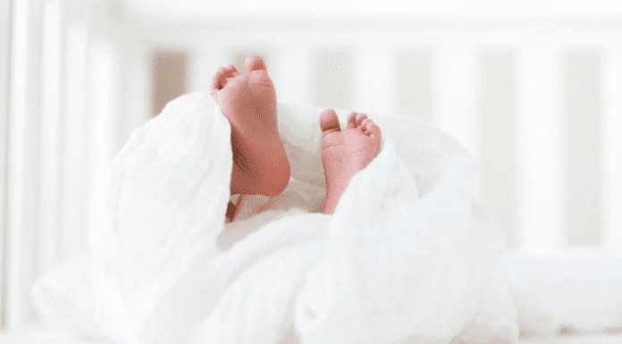 Going Nontoxic: Baby Edition! Baby feet sticking out from a blanket