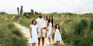 A family photo of Jessica's family