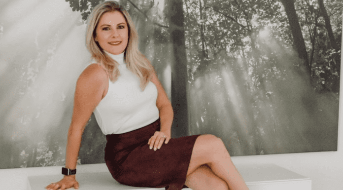 Grettel's professional headshot