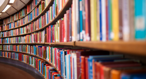 Image: Shelves full of colorful library books