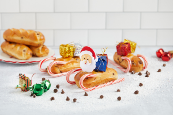 santta sleighs croissants