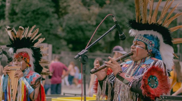 Indigenous Peoples’ Day: How To Celebrate Image: Indigenous people playing traditional instruments