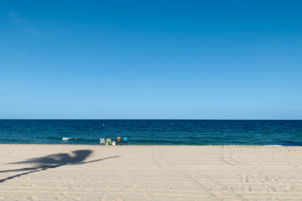 The shore at Pompano Beach (Jessica Alvarez-Ducos Contributor Miami Mom Collective)