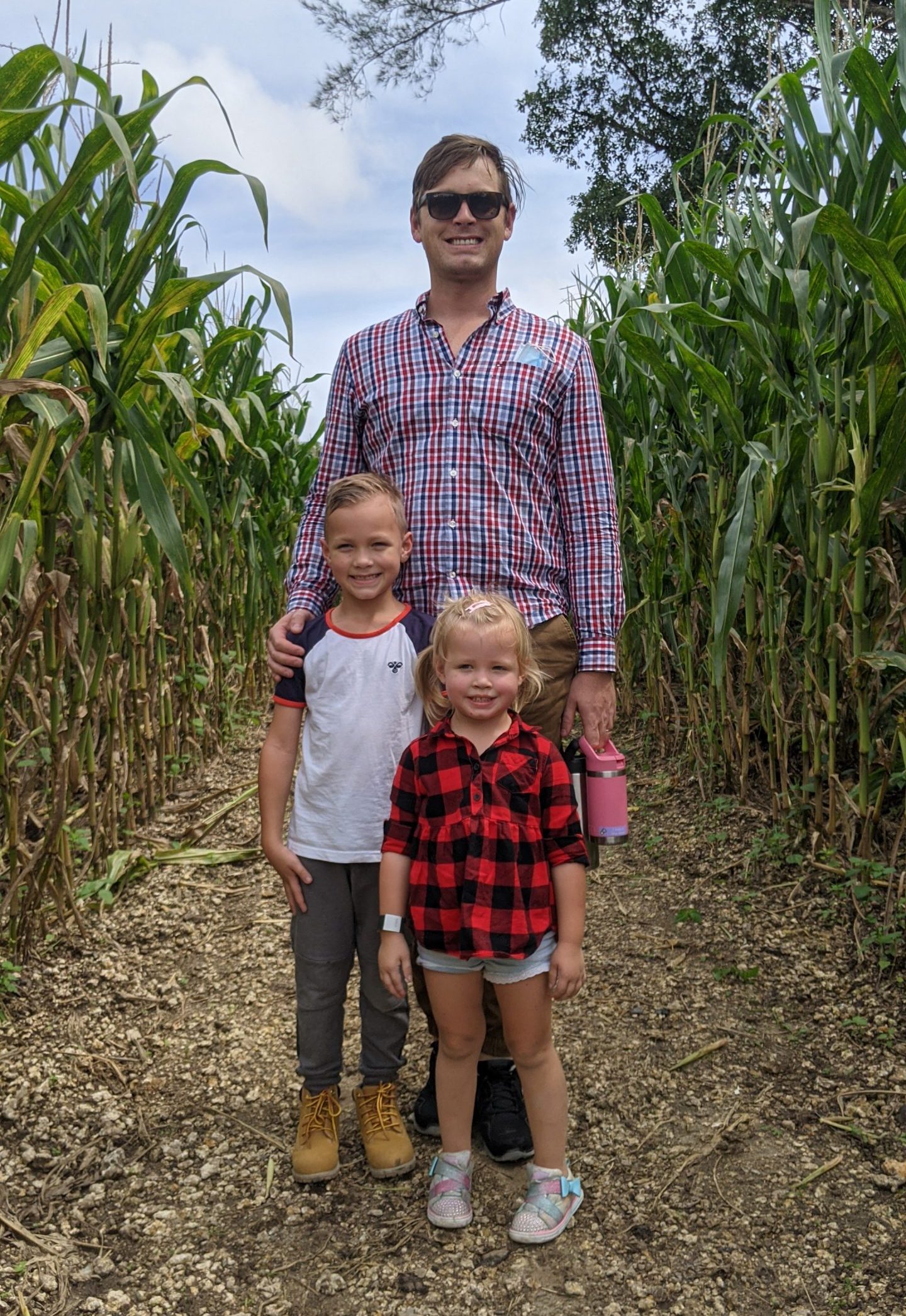 Rachel's husband and their children (Happy Father's Day: Never Forget How Amazing You Are! Rachel Hulsund Contributor Miami Mom Collective)