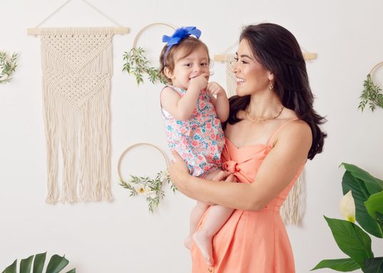 (De dónde viene el Día de la Madre y qué me hace pensar Ana Gabriela Caballeros Contributor Miami Mom Collective)