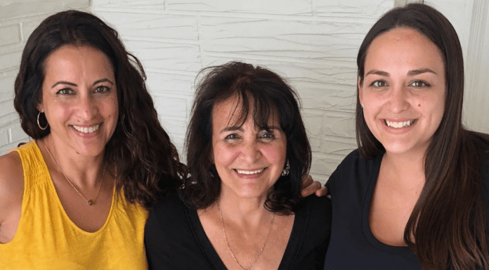 Alisa with her mom and grandmother (Wisdom and Reflections on Motherhood by 3 Generations of Miami Moms Alisa Britton Contributor Miami Mom Collective)