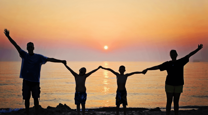 (Qué empacar para un road trip con niños: Mi lista básica Karla Camacho Contributor Miami Mom Collective)