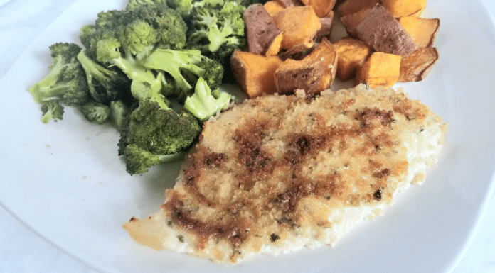 Creamy Crunchy Baked Chicken Image: A dinner plate with baked chicken, broccoli, and sweet potatoes (Creamy Crunchy Baked Chicken Dina Garcia Contributor Miami Mom Collective)