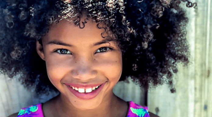 Dental Emergencies: Keep Calm & Call Dr. Bob Pediatric Dentist A little girl with a big smile (Dental Emergencies: Keep Calm & Call Dr. Bob Lynda Lantz Contributor Miami Mom Collective)