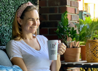 Jessica sitting with a cup of coffee (Miami Mom Collective Welcomes MIA Mom Jessica Socarras Contributor)