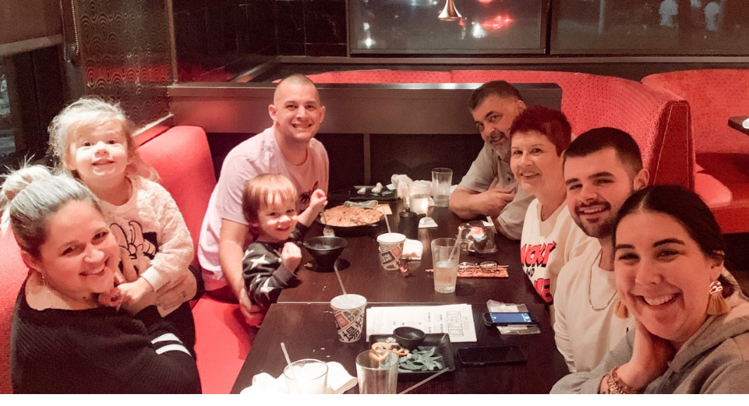 Farver family dinner (Family Mealtime is the Heart of the Home Holly Farver Contributor Miami Mom Collective)