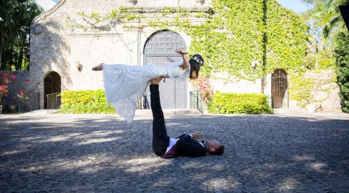 Family Photo (Miami Mom Collective Welcomes MIA Mom Kristen Llorca Contributor)