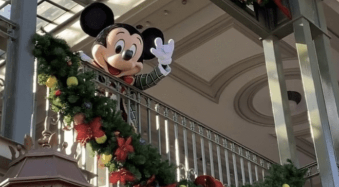 The Holidays at Walt Disney World: They're Alive, Even During COVID! Sandra Jacquemin Contributor Miami Mom Collective