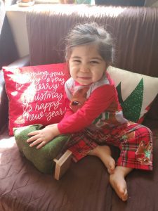 Christmas Crafts: 8 Affordable Crafts for the Whole Family Minerva Roca Contributor Miami Mom Collective