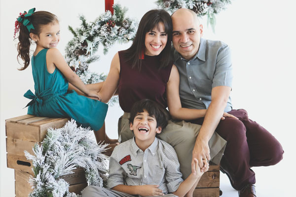 Mamá emprendedora: Cómo conectar con el espíritu de la Navidad Macy Calderon Contributor Miami Mom Collective