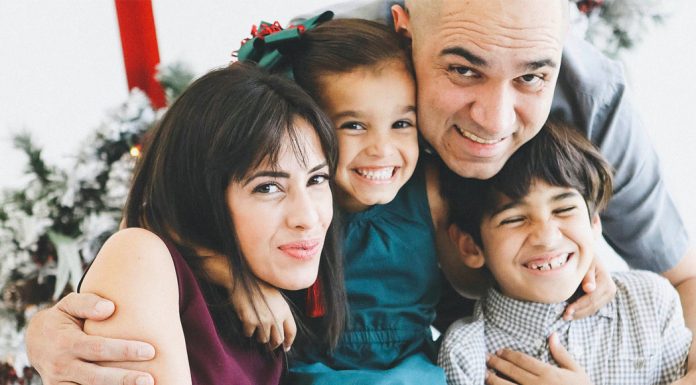 Mamá emprendedora: Cómo conectar con el espíritu de la Navidad Mamá emprendedora: Cómo conectar con el espíritu de la Navidad Macy Calderon Contributor Miami Mom Collective