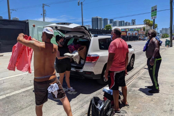Hunger and Homelessness Awareness Week: Miami, You Can Help Ana-Sofia DuLaney Contributor Miami Mom Collective