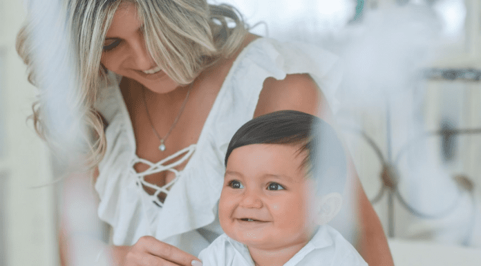 Mom Life Hacks: 10 Tips When You're Out Alone With Your Baby/Toddler Bella Behar Contributor Miami Mom Collective