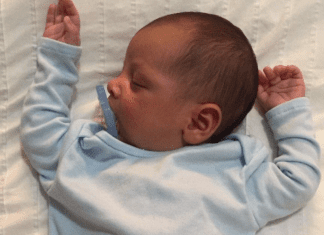 Cinco pasos para crear una rutina efectiva de sleep training Miami Mom Collective Karla Cabas