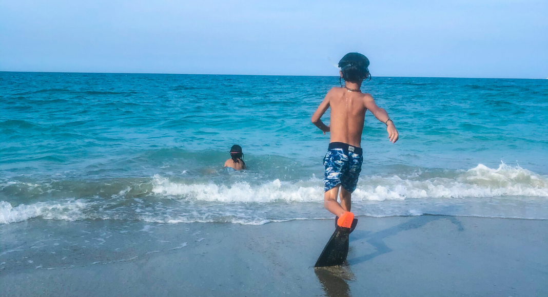 3 razones para viajar en auto a Hutchinson Island con los niños Caro Mejia Contributor Miami Mom Collective