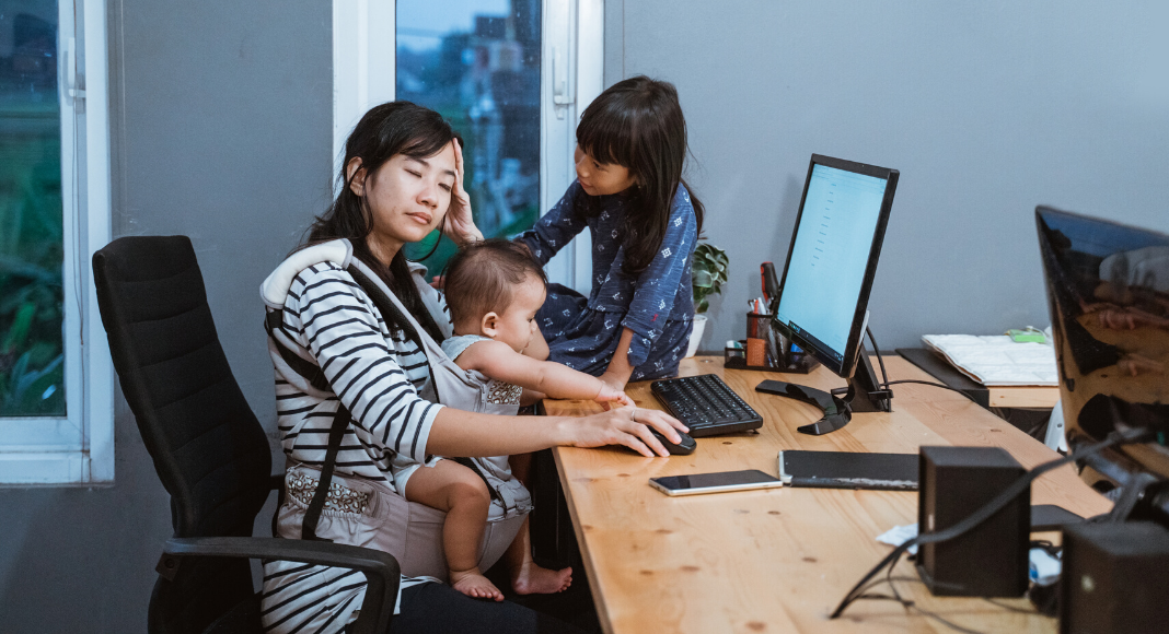 How to Keep the Kids Entertained and Keep Mom Sane Minerva Roca Contributor Miami Moms Blog