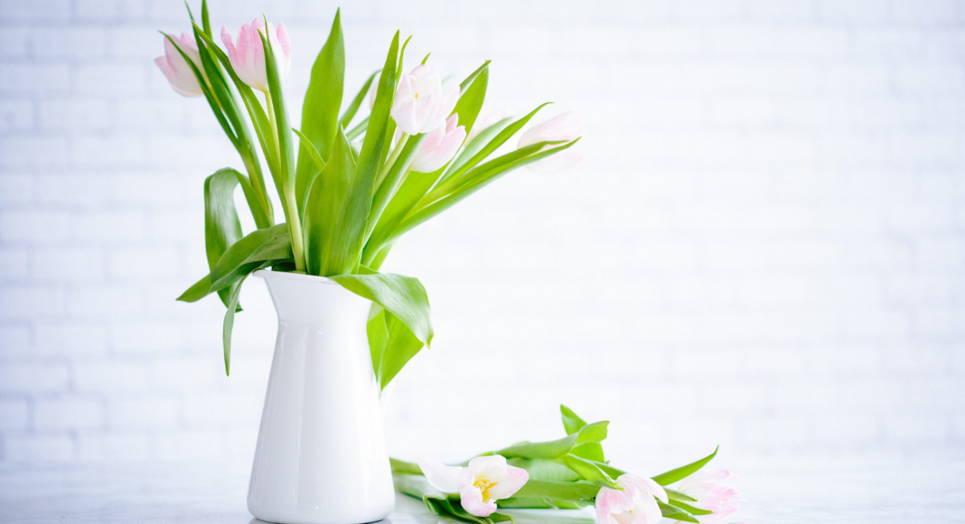 Spring Cleaning: Helpful Hacks for Busy Moms Vanessa Santamaria Contributor Miami Moms Blog