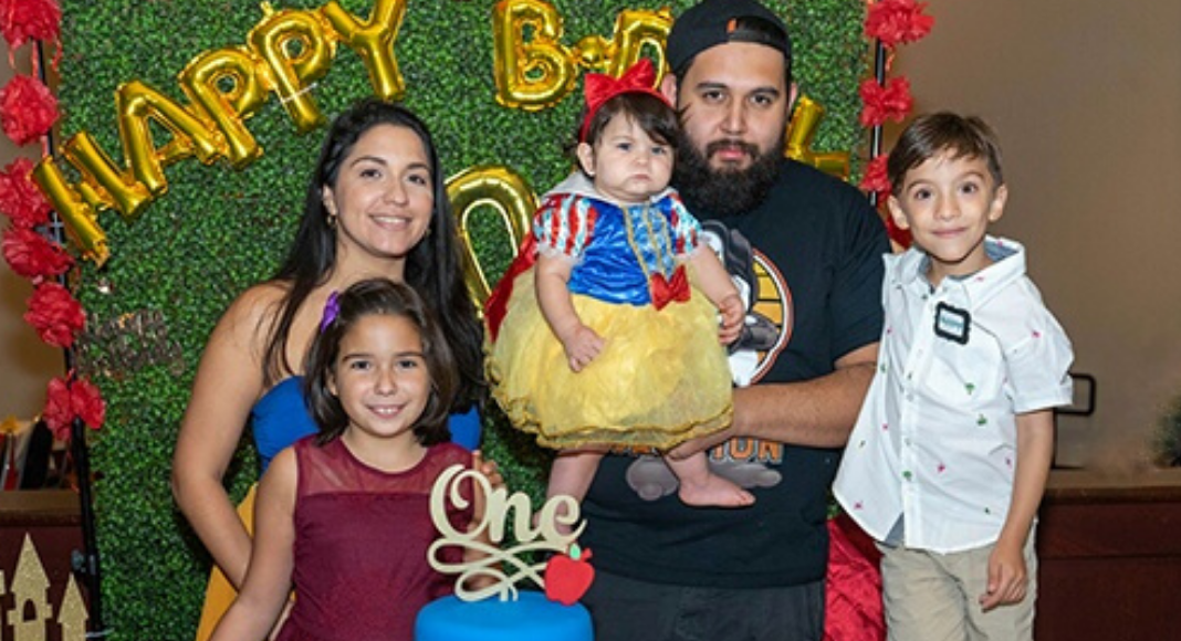 Miami Moms Blog Welcomes: MIA Mom Minerva Roca Miami Moms Blog Welcomes: MIA Mom Minerva Roca