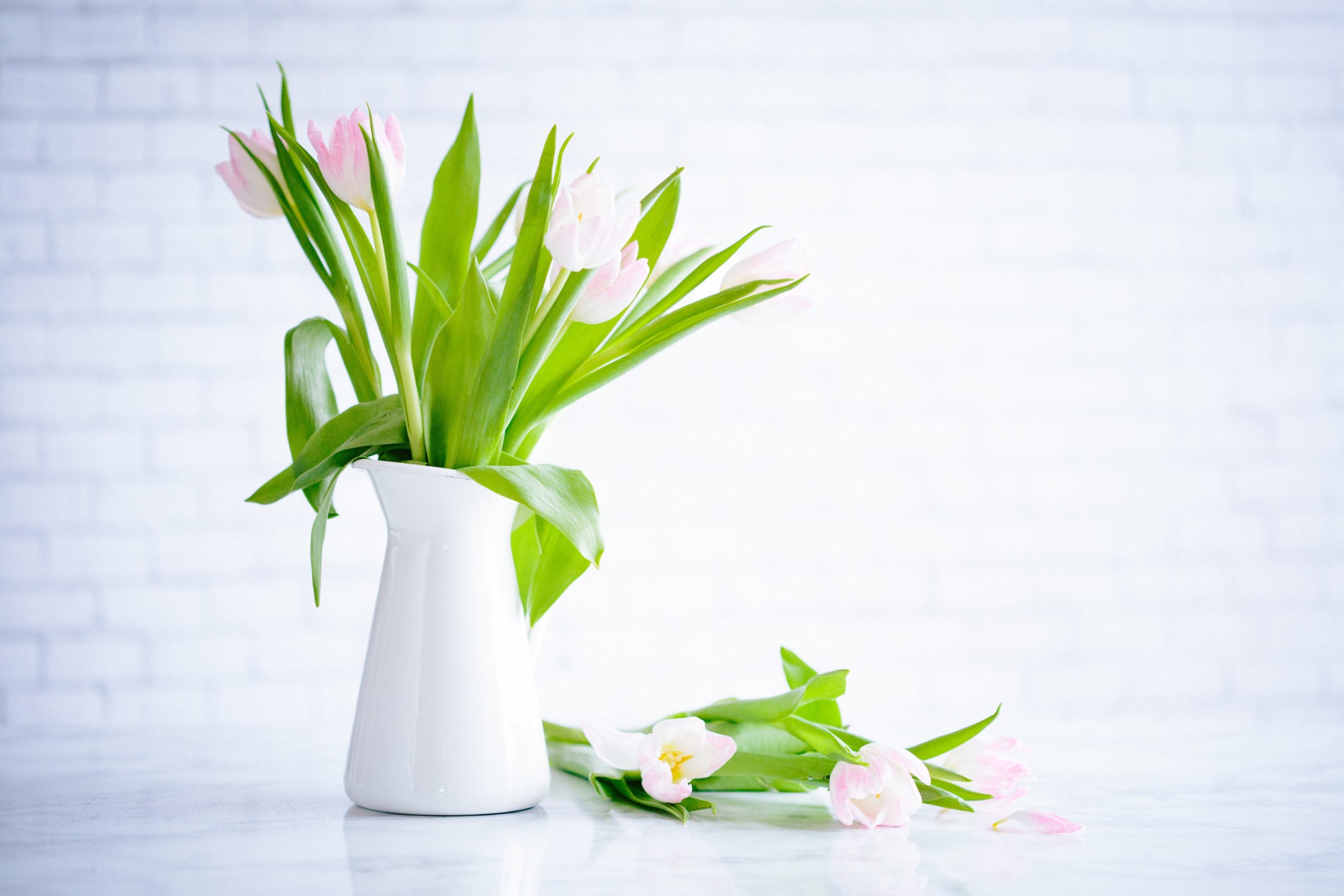 Spring Cleaning: Helpful Hacks for Busy Moms Vanessa Santamaria Contributor Miami Moms Blog