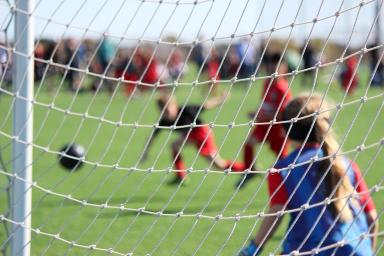 The Truth About Sports Drinks & Hydration: Ask Dr. Bob Lynda Lantz Contributor Miami Moms Blog