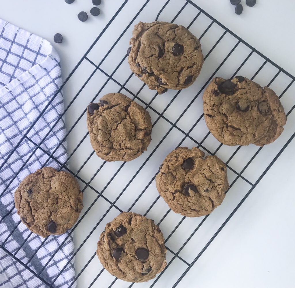 chocolate chip cookies