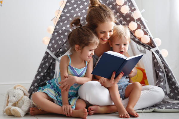 Promoting Literacy During Infancy Can Help your Baby's Development