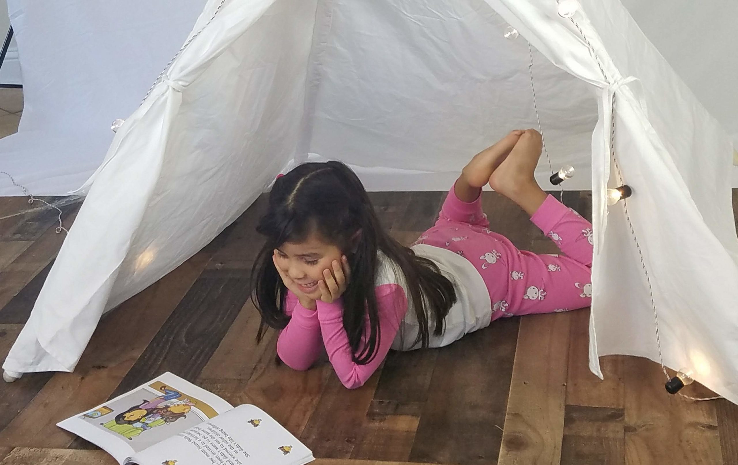 Cómo hacer una pijamada divertida y manejar las alergias Teepee Cómo hacer una pijamada divertida y manejar las alergias Gabriela Morales Contributor Miami Moms Blog