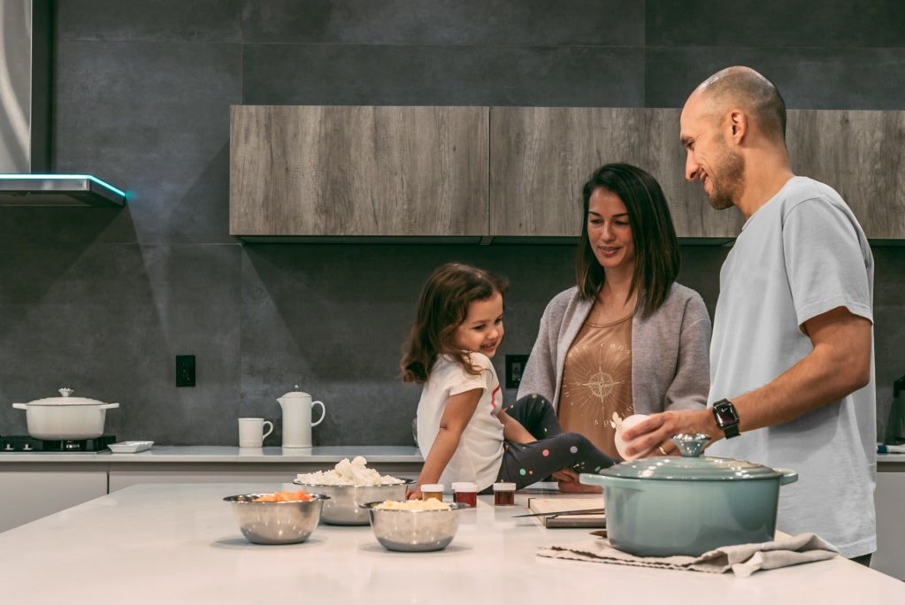 Family Dinner: Why We Should Always Make Time for It rustic-vegan Family Dinner: Why We Should Always Make Time for It Daniela Dimas Contributor Miami Moms Blog
