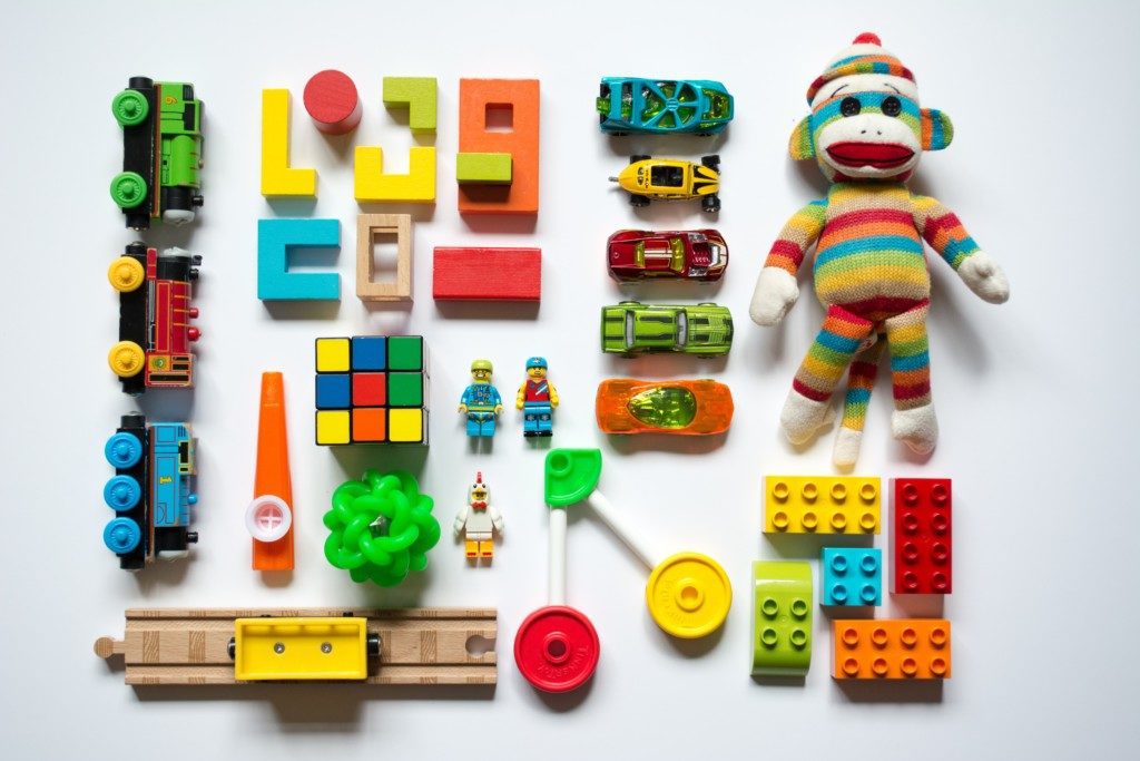 Sorting toys Maintaining A Tidy Home: Tips & Tricks From a Busy MIA Mom Vanessa Santamaria Contributor Miami Moms Blog