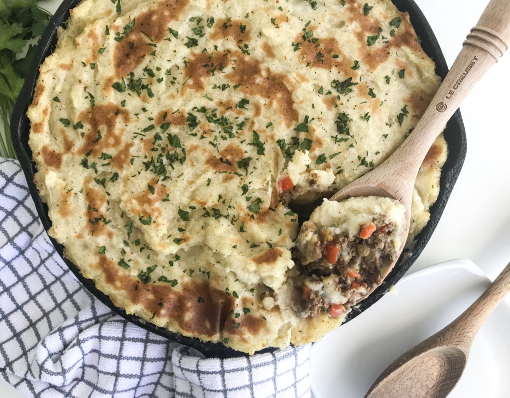 Image: Homemade shepherd's pie in a cast iron skillet
